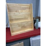 Masīvkoka bērnu istabas plaukts kā adiventina (kave home) ar kosmētisku defektu