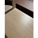 Gaiši brūns plaukts ar skapi (Calary)