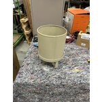 Цветочный горшок bau (ферма living) с косметическими изъянами.