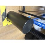 Musta lattiavalaisin (sia) kauneusvirheellä