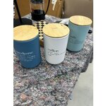 3 vnt. daiktadėžių su „Victory“ (villa d&#39;este) su kosmetiniais defektais.