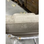 Beige tuoli (don) kosmeettisilla virheillä