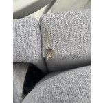 Pilka kampinė sofa-lova (luna) su kosmetiniu defektu