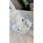 Balta dizaina ziedu vāze "Mīlestība" (Seletti)