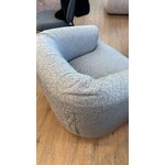 Gaiši pelēks atpūtas krēsls (Sofija)