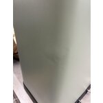 Atkritumu tvertne (rafa) ar kosmētisku defektu