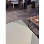 Naktinis staliukas (Bumba)