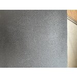 Metallinen kenkäteline (nash) kosmeettisella vialla