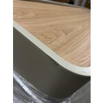 Vaalean beige kaappi (jodie) pieniä kosmeettisia virheitä