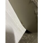 Vaalean beige kaappi (jodie) pieniä kosmeettisia virheitä