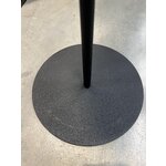 Lampa (kyra) ar kosmētisku defektu