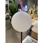 Напольная лампа (динеш) с косметическими изъянами.