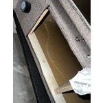 Tummanbeige sänky liinavaatelaatikolla (lennon) 200x200, kosmeettisilla virheillä.