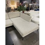 Didelė šviesiai pilka kampinė sofa (mama) su grožio defektu