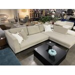Didelė šviesiai pilka kampinė sofa (mama) su grožio defektu