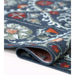 Litteä kudottu jacquard-matto Suzani (Louis de Poortere)