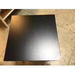 Черный обеденный стол по математике (форма) сломан