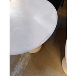 Baltas apvalus kavos staliukas (Jael)