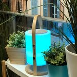 Led-pöytävalaisin bluetooth-kaiuttimella Woody play (lumisky) kauneusvirheillä