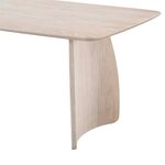 Bright dining table Curvi
