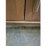 Mango medienos spintelė (paul) su kosmetiniais defektais