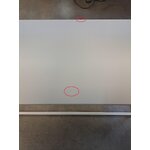 Balta metalinė lentyna (Neptūnas) su kosmetiniais defektais.